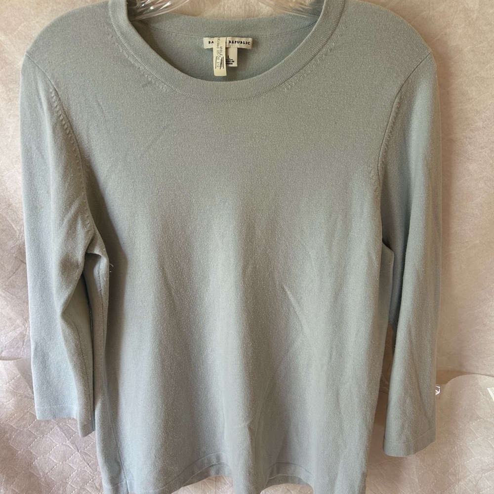 Banana Republic Light Blue Crew Neck Sweater